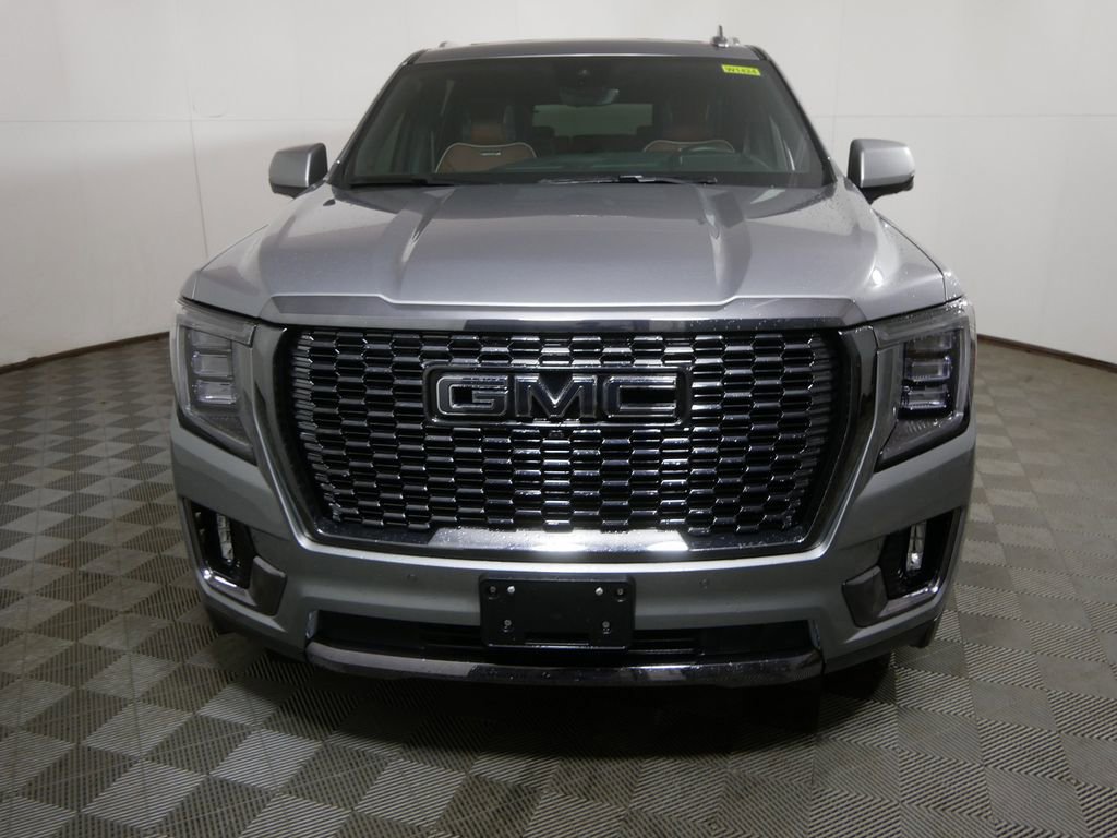 Used 2024 GMC Yukon XL Denali Ultimate image 8
