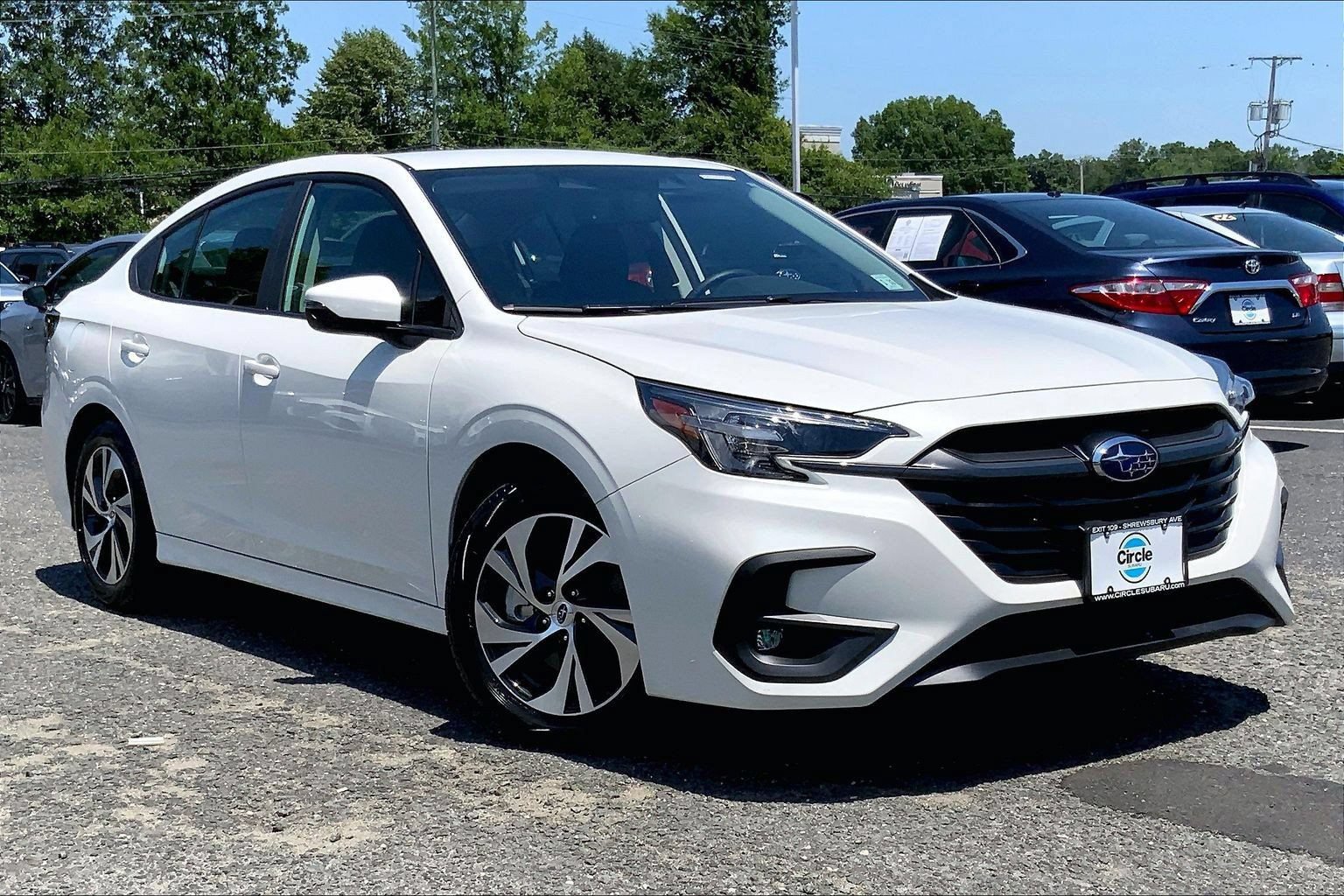 Certified 2025 Subaru Legacy Premium AWD/4WD image 2