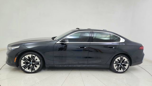 Used 2026 BMW 530i image 10