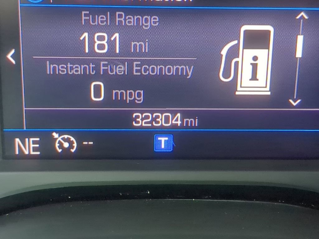 Used 2020 Chevrolet Camaro LT image 34