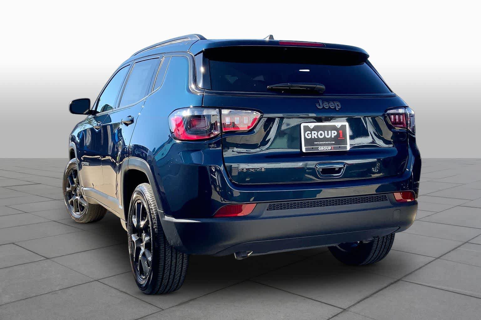 New 2026 Jeep Compass Latitude AWD/4WD image 12