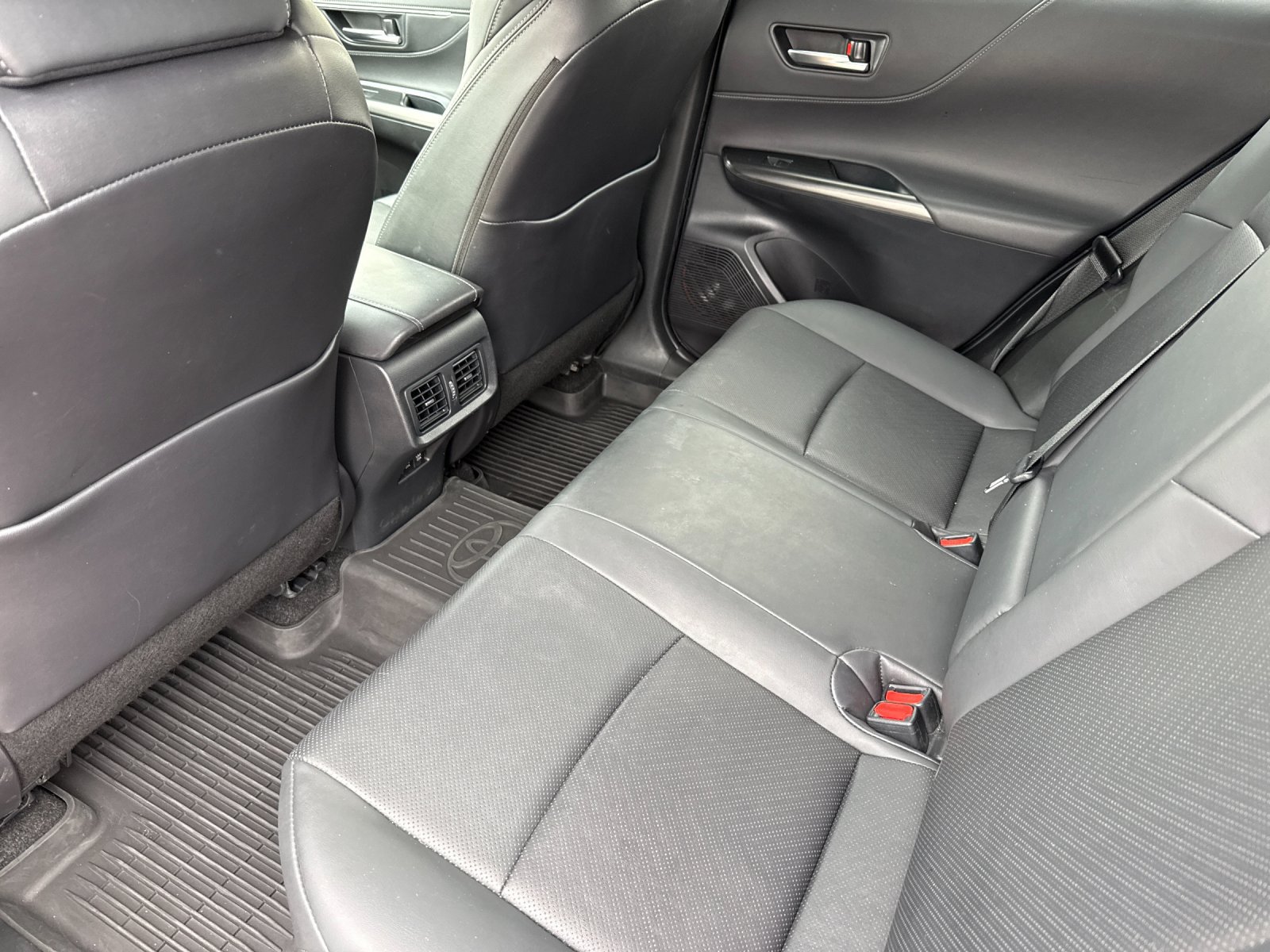 Used 2021 Toyota Venza Limited w/ Advanced Technology Package AWD/4WD image 12