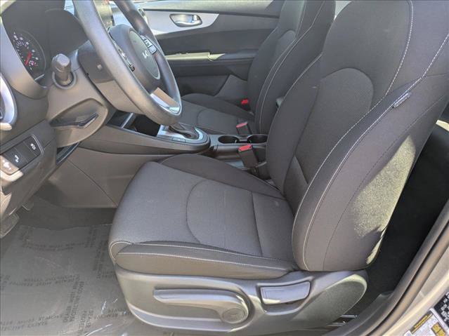 Used 2024 Kia Forte LXS w/ LXS Technology Package FWD image 15