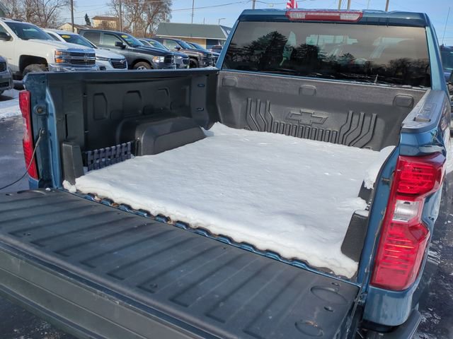 Certified 2024 Chevrolet Silverado 1500 Custom w/ Turbomax Blackout Package image 25