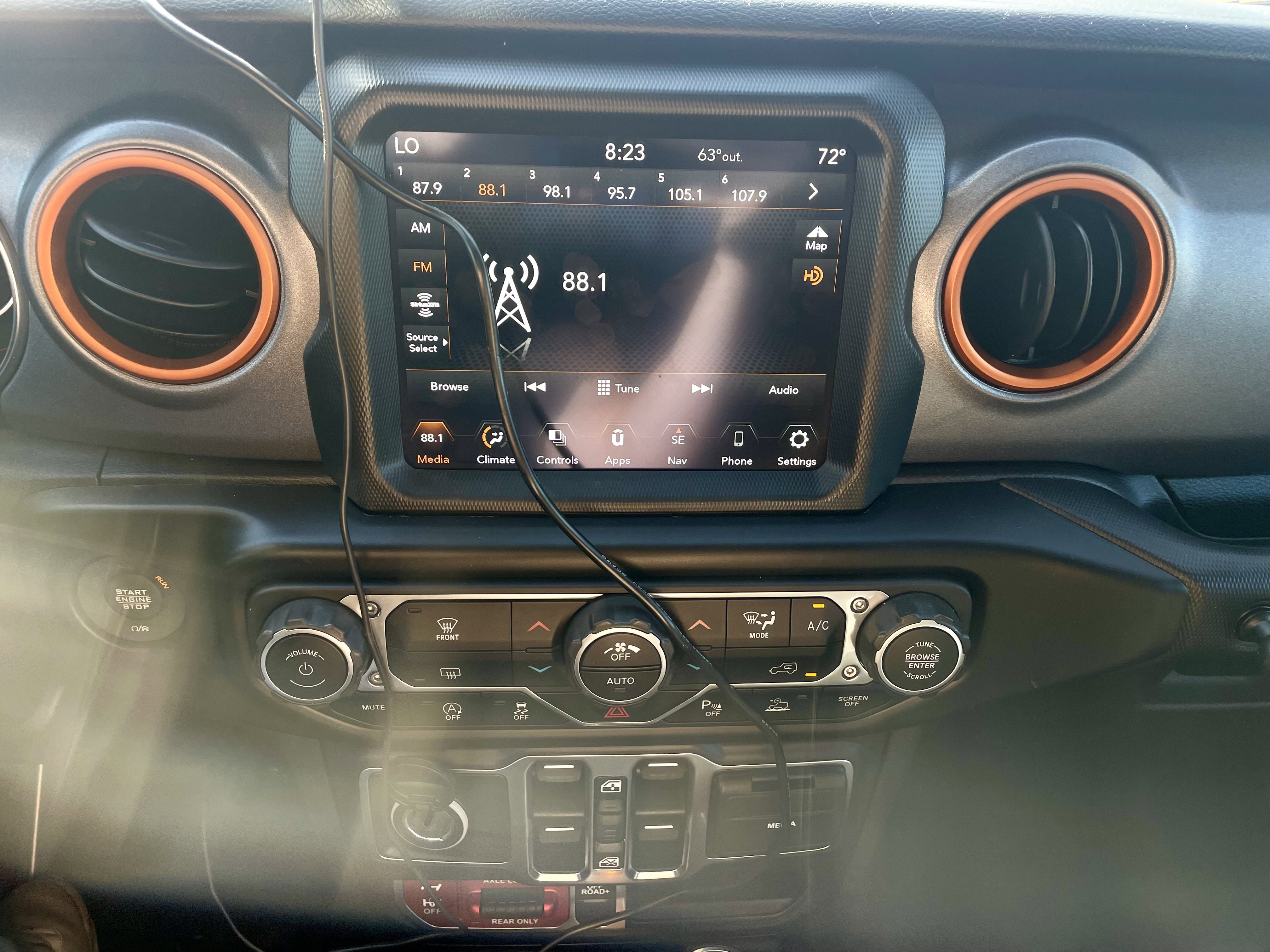 Used 2021 Jeep Gladiator Mojave AWD/4WD image 17