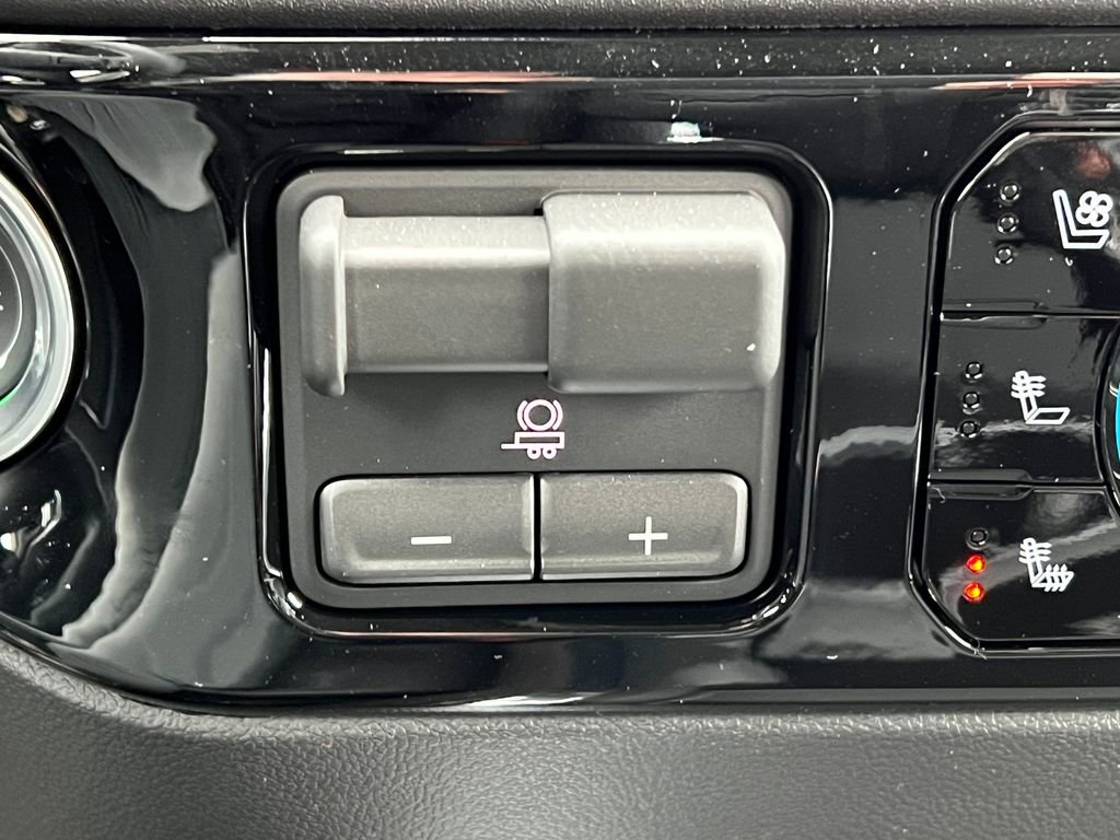 New 2026 GMC Sierra 2500 SLT w/ SLT Premium Package image 38