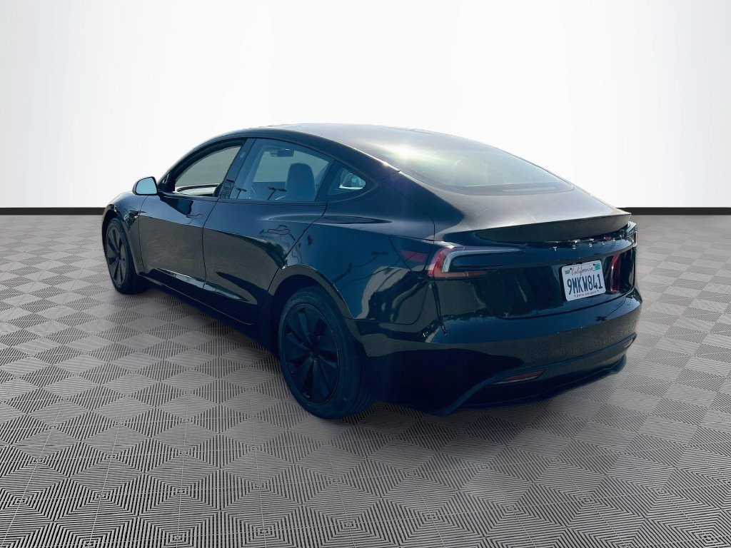 Used 2024 Tesla Model 3 Standard Range RWD image 5