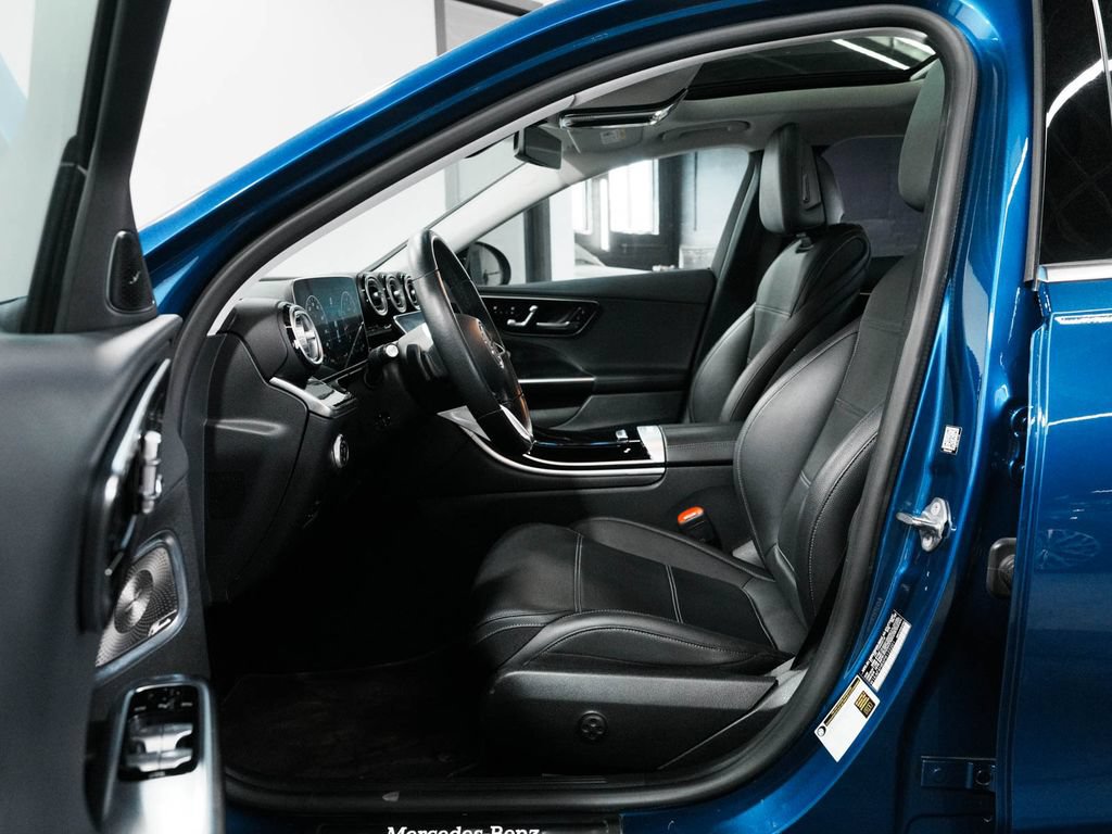 Used 2023 Mercedes-Benz C 300 4MATIC Sedan image 27
