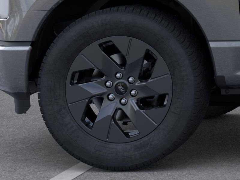 New 2025 Ford F150 Lightning Lariat image 19