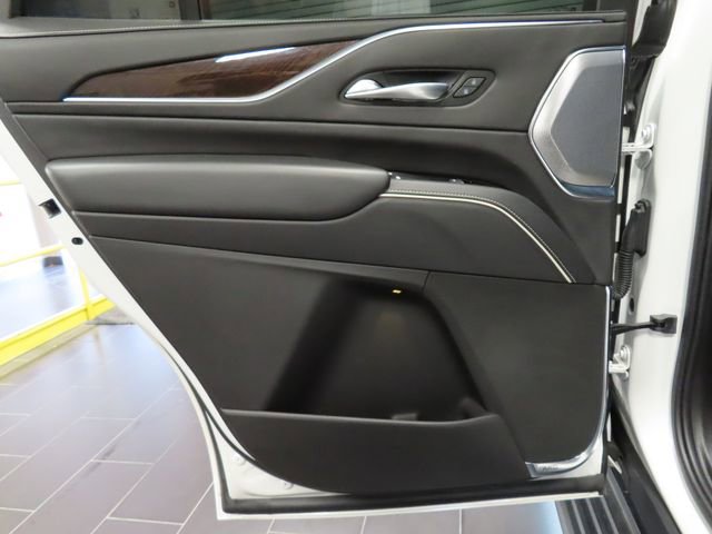 Used 2022 Cadillac Escalade Premium Luxury Platinum AWD/4WD image 10