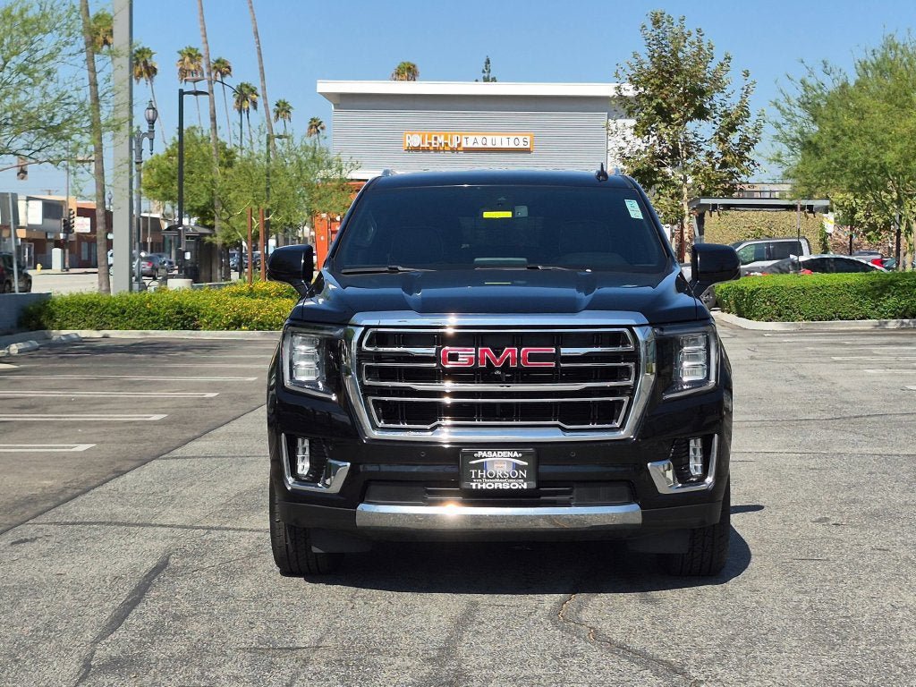 Used 2021 GMC Yukon XL SLT w/ Rear Media and Nav Package AWD/4WD image 11