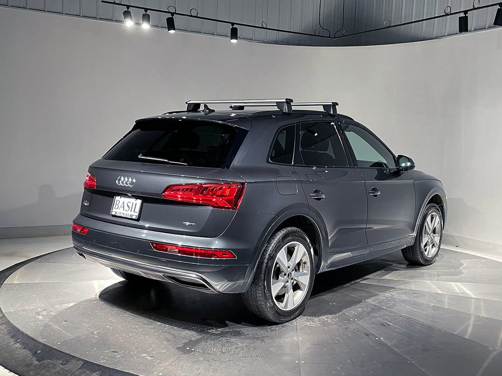 Used 2020 Audi Q5 2.0T Premium w/ Titanium Sport Package image 11