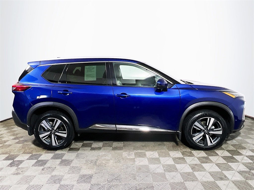 Used 2022 Nissan Rogue SL w/ SL Premium Package image 9