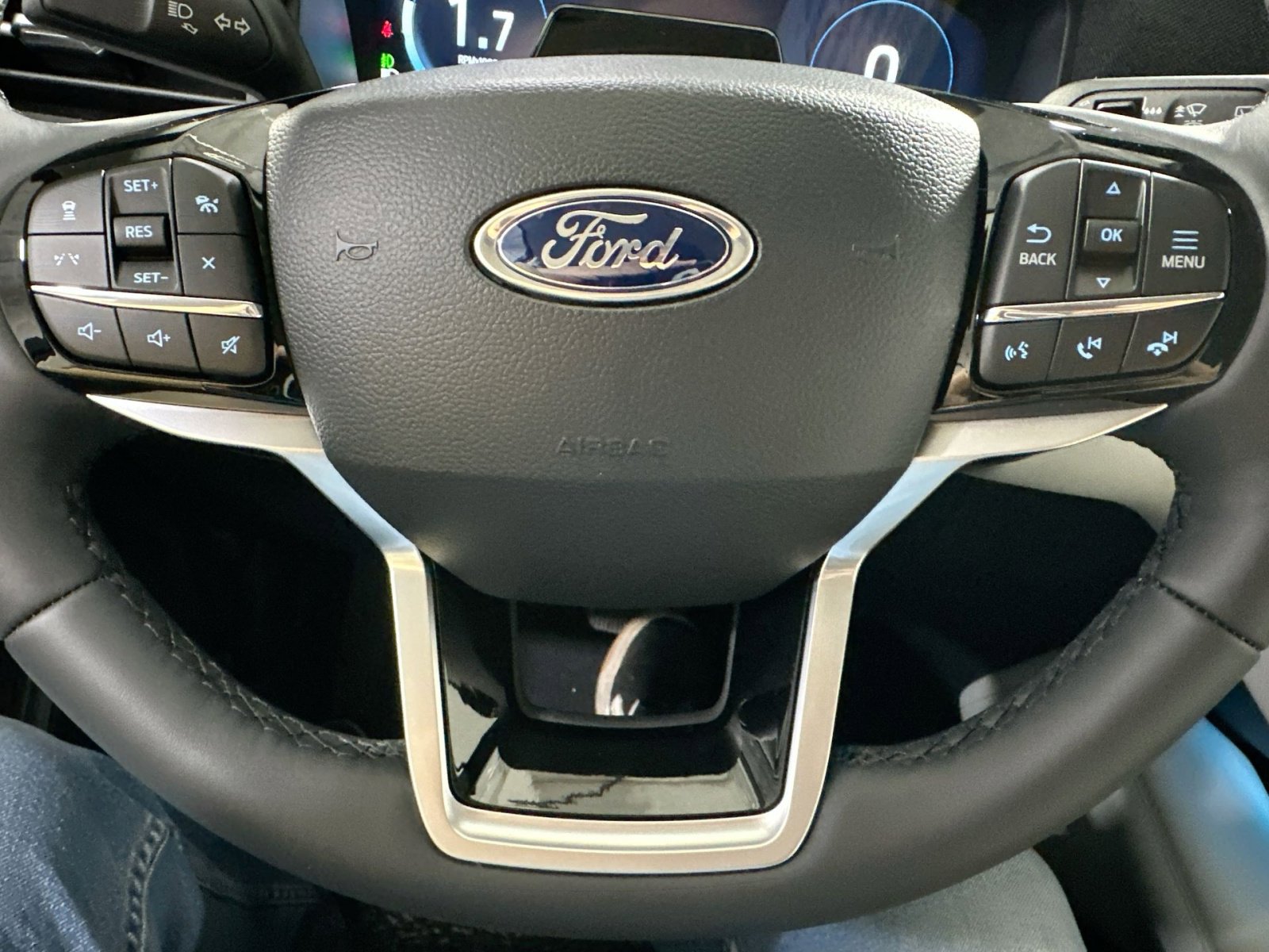 New 2026 Ford Explorer Platinum w/ LUX Leather Package image 19