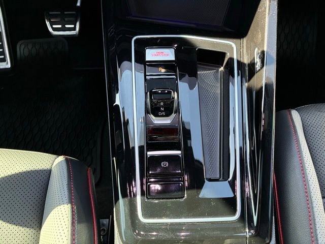 Used 2025 Volkswagen GTI Autobahn FWD image 18