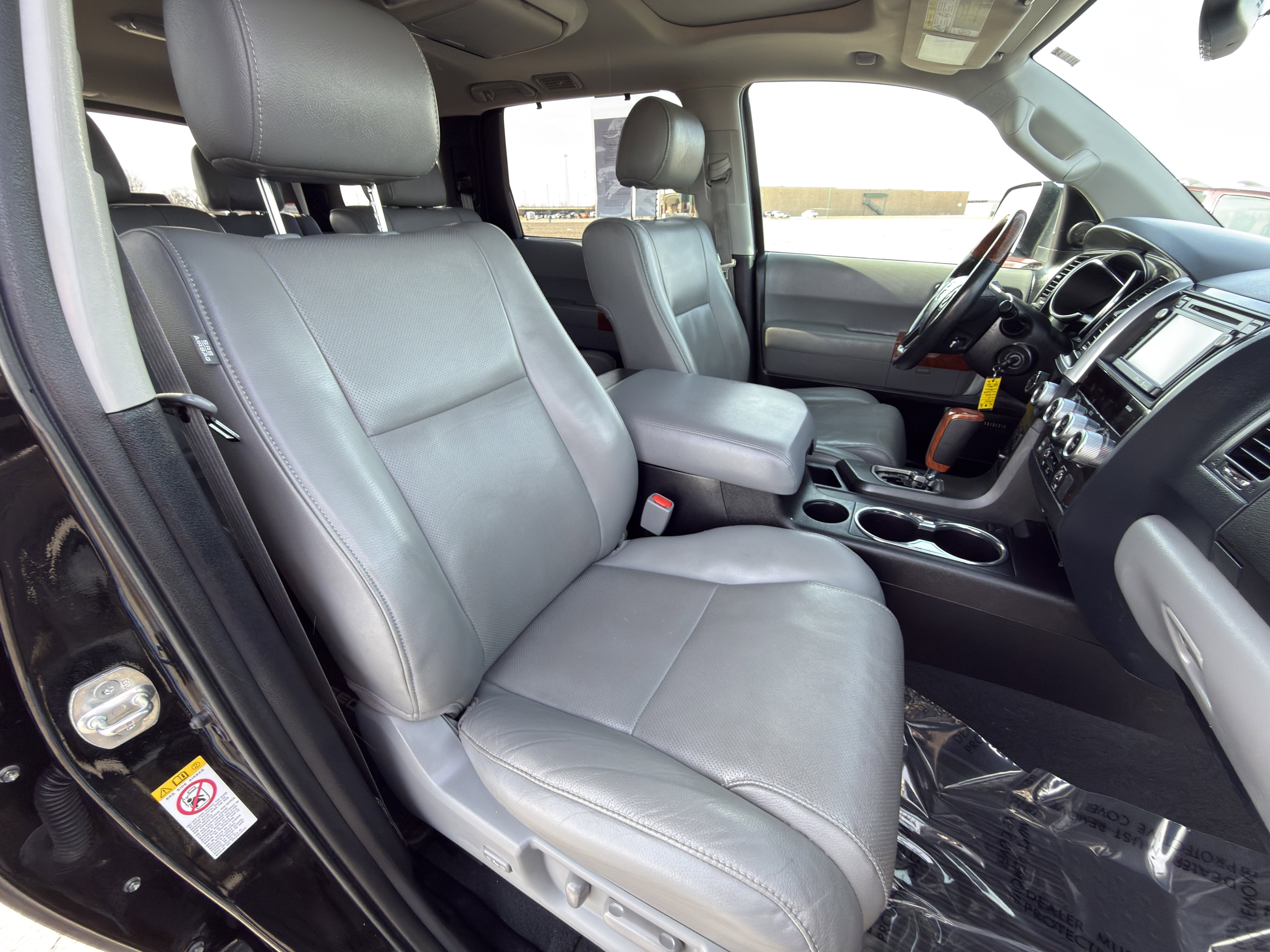 Used 2019 Toyota Sequoia Platinum w/ Four Season Floor Mat Package image 13