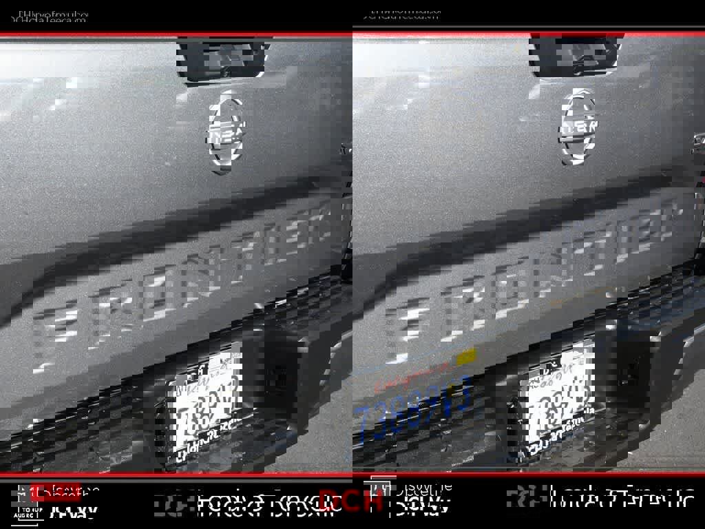 Used 2023 Nissan Frontier SV image 7