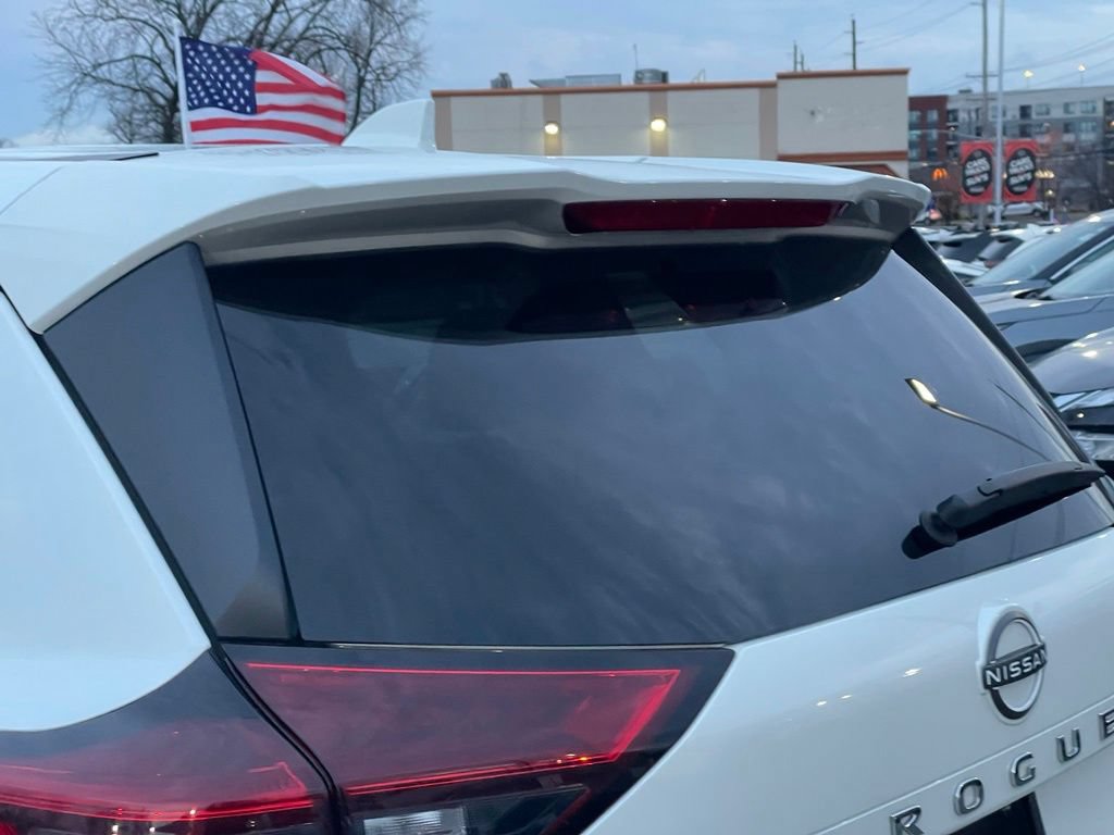 Certified 2023 Nissan Rogue SV w/ SV Premium B Package AWD/4WD image 34
