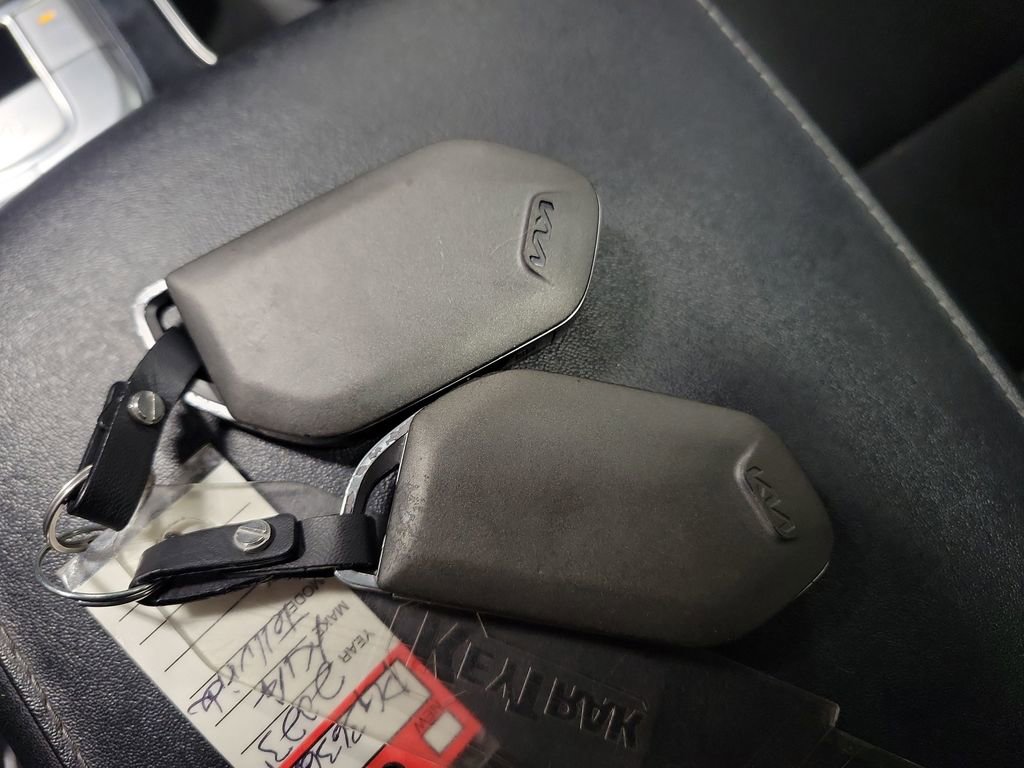 Used 2023 Kia Telluride S w/ S Sunroof Package image 16