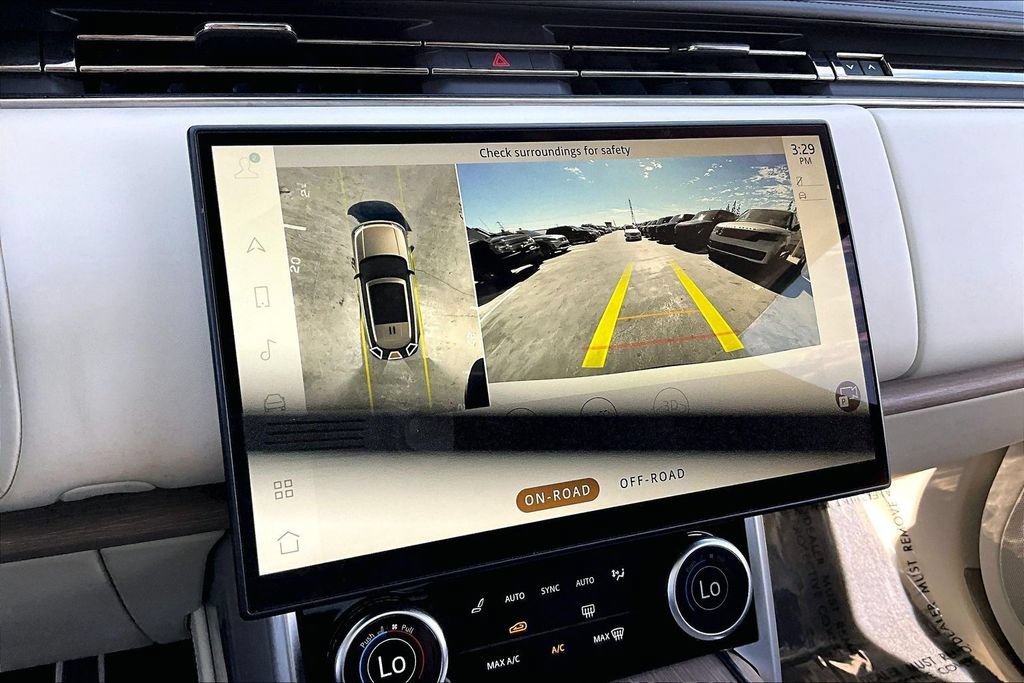 Certified 2023 Land Rover Range Rover SE AWD/4WD image 14