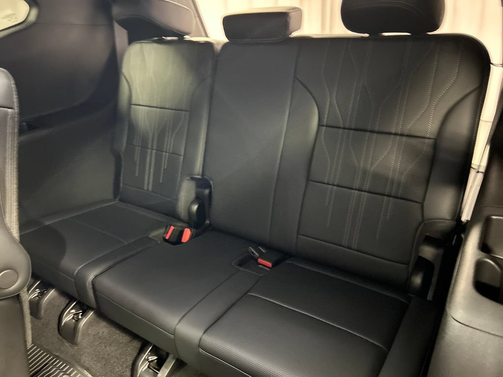 New 2026 Buick Enclave Avenir w/ Super Cruise Package AWD/4WD image 22