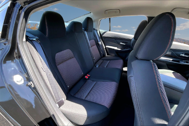 New 2027 Nissan Sentra SR w/ SR All Weather Package FWD image 8