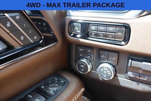 Used 2025 GMC Yukon Denali Ultimate AWD/4WD image 18