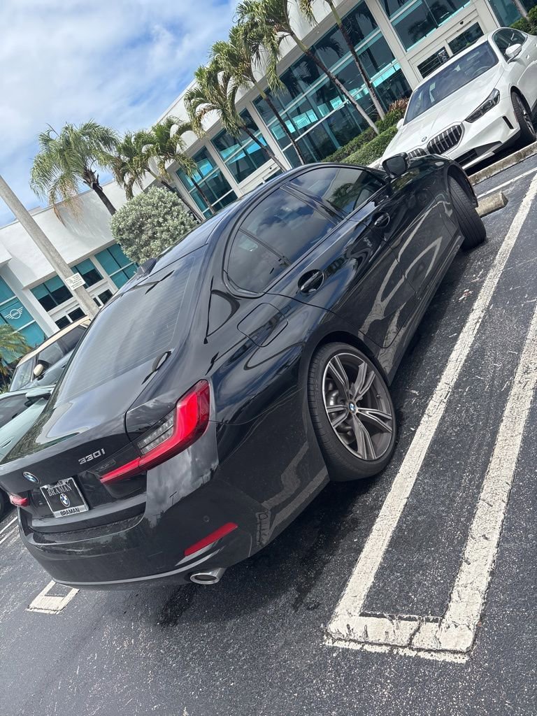 Used 2023 BMW 330i Sedan w/ Driving Assistance Package RWD image 8