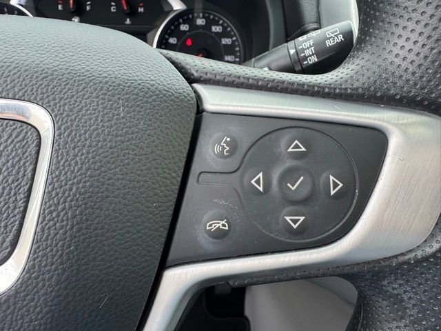 Used 2022 GMC Terrain SLE w/ Driver Convenience Package image 16