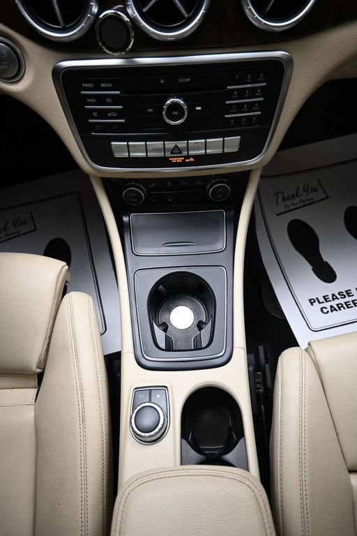 Used 2019 Mercedes-Benz CLA 250 image 19