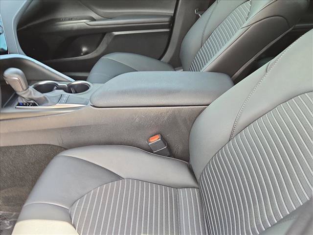 Used 2024 Toyota Camry SE FWD image 15