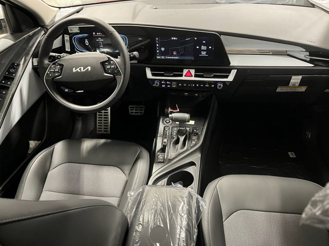 New 2025 Kia Niro EX Touring image 7