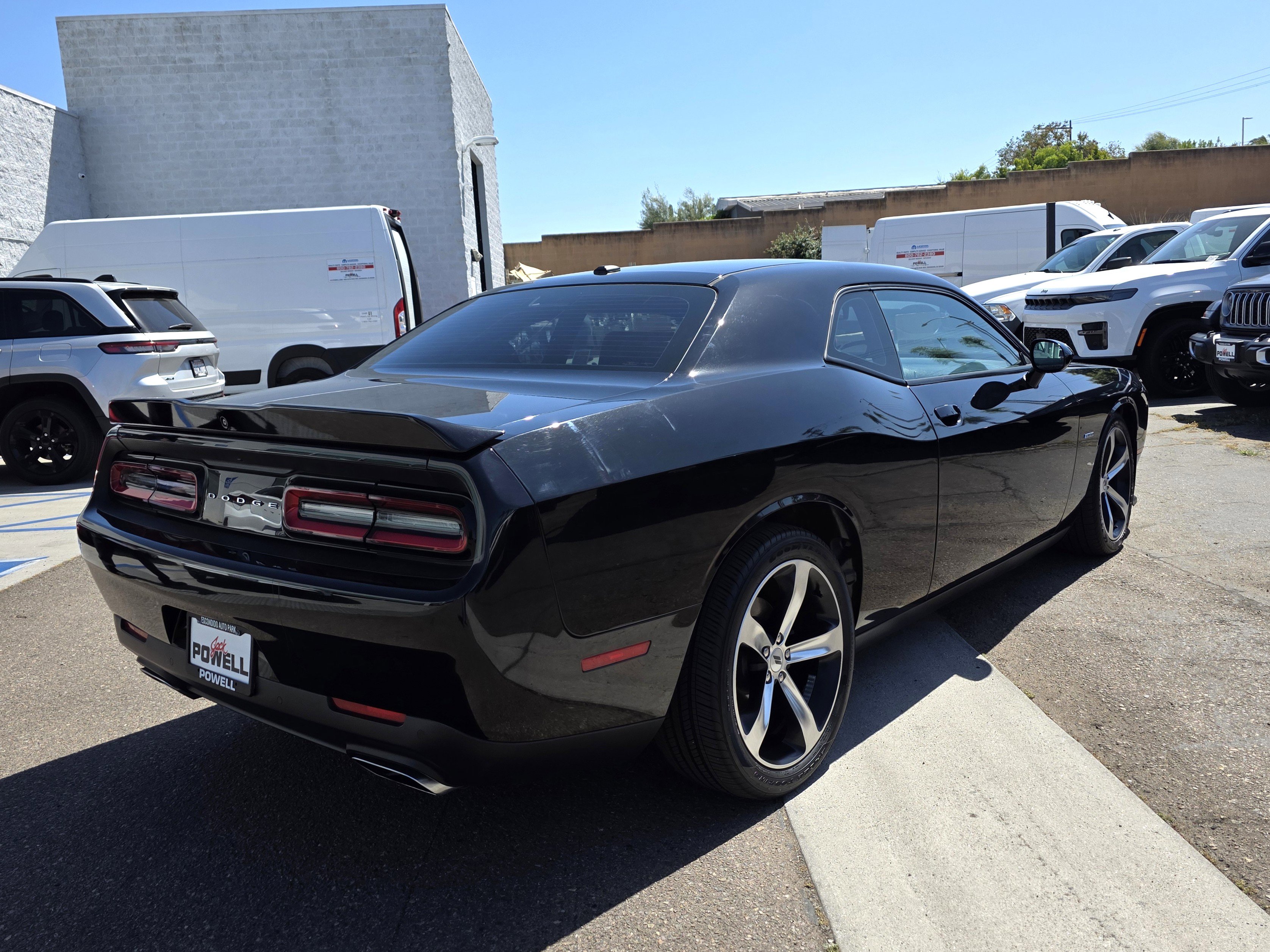 Used 2019 Dodge Challenger R/T w/ Driver Convenience Group RWD image 5