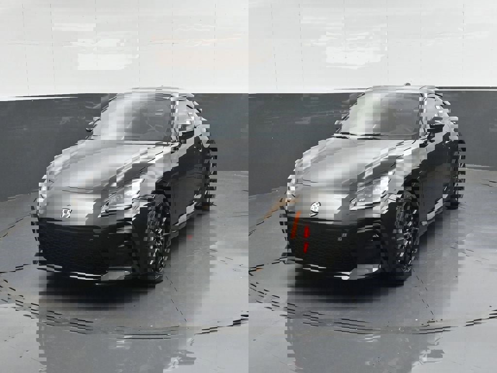 New 2025 Toyota GR86 Premium w/ Performance Package image 6