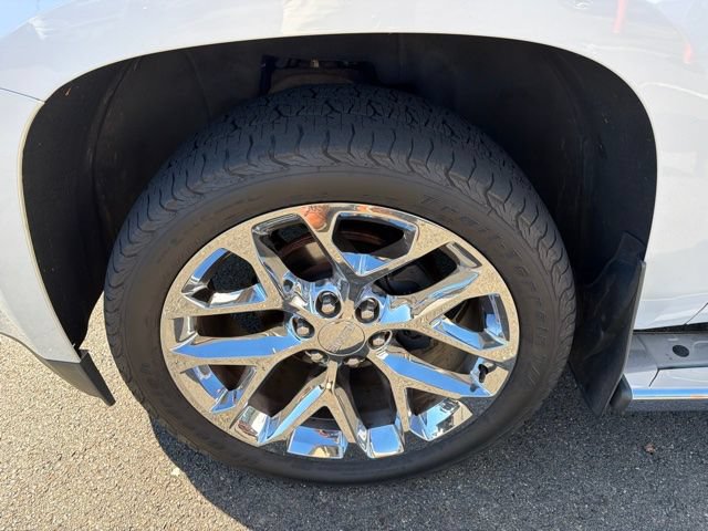 Used 2019 GMC Yukon SLT w/ HD Trailering Package AWD/4WD image 9