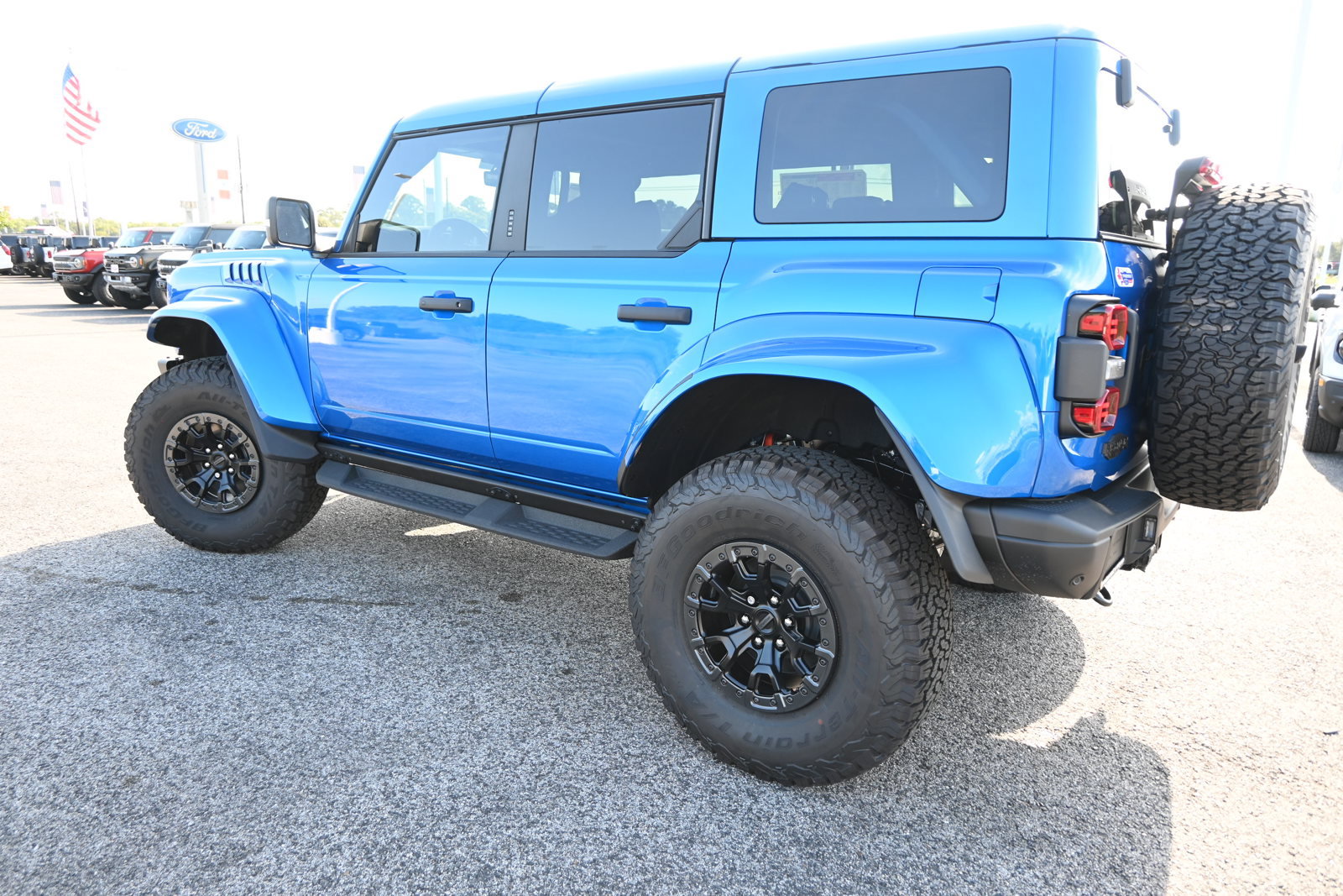 New 2026 Ford Bronco Raptor AWD/4WD image 8