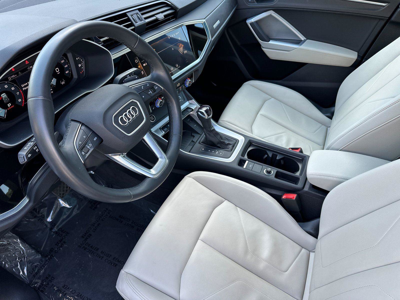 Used 2024 Audi Q3 2.0T Premium Plus w/ Premium Plus Package AWD/4WD image 9