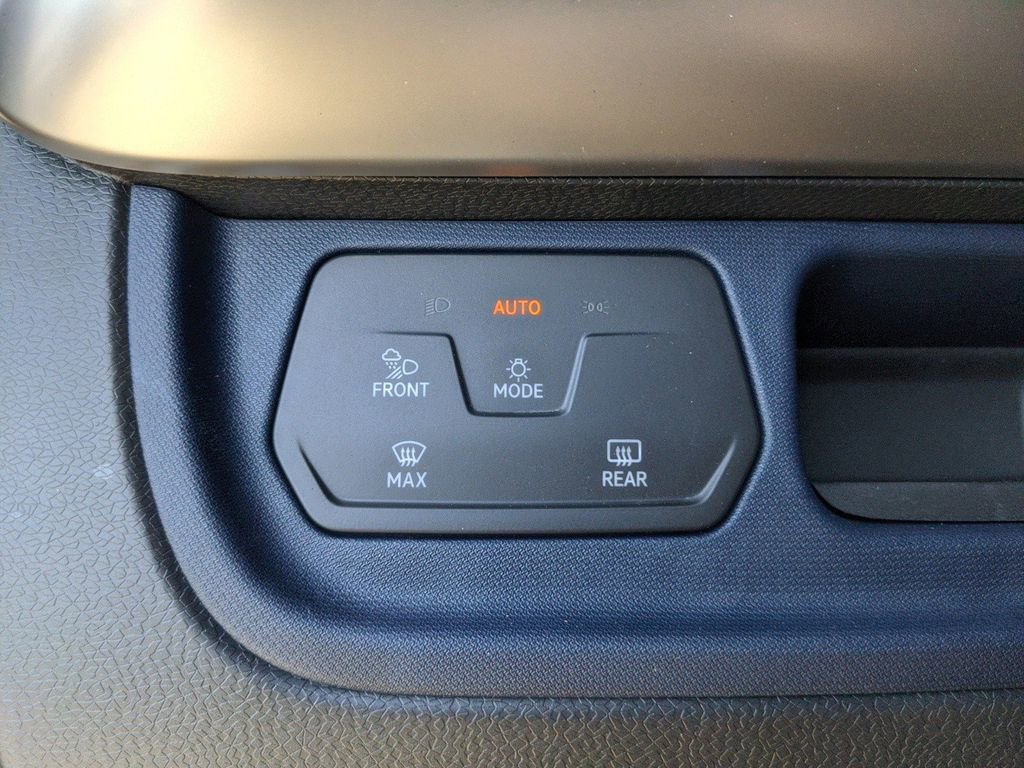 New 2025 Volkswagen ID. Buzz Pro S image 33