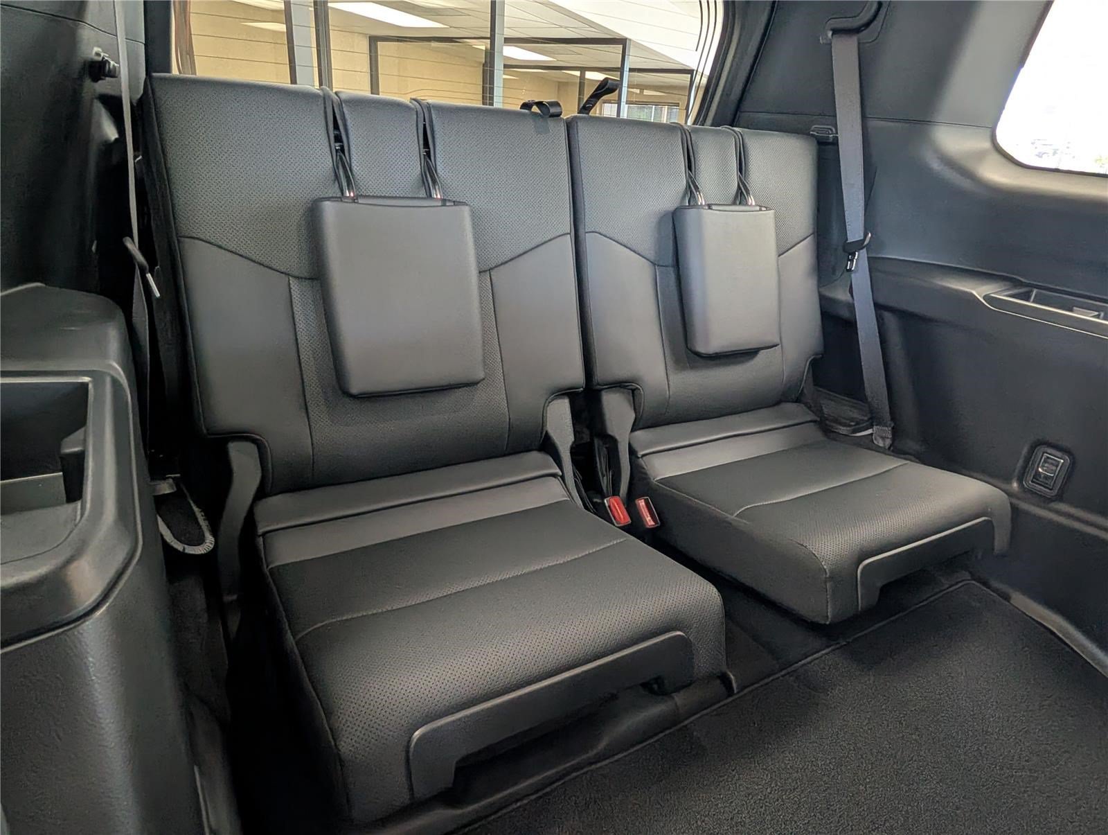 Used 2025 Lexus GX 550 w/ Accessory Package (2T) AWD/4WD image 13