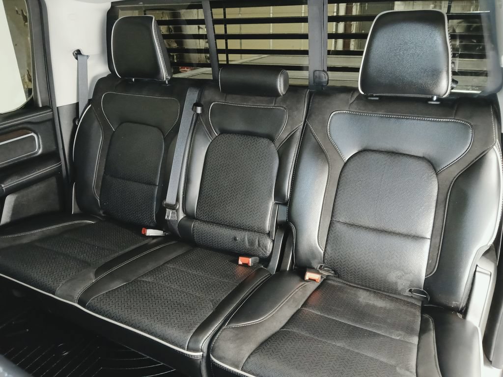 Used 2022 RAM 1500 Laramie AWD/4WD image 14