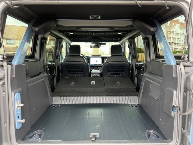 Used 2025 Ford Bronco Badlands image 32