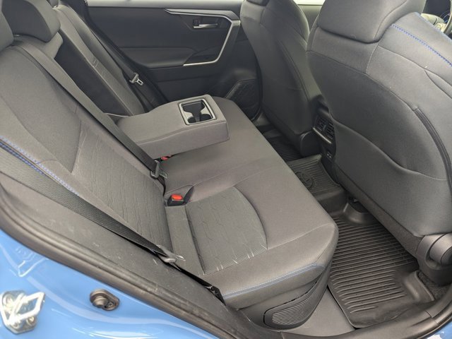 Used 2023 Toyota RAV4 SE image 14