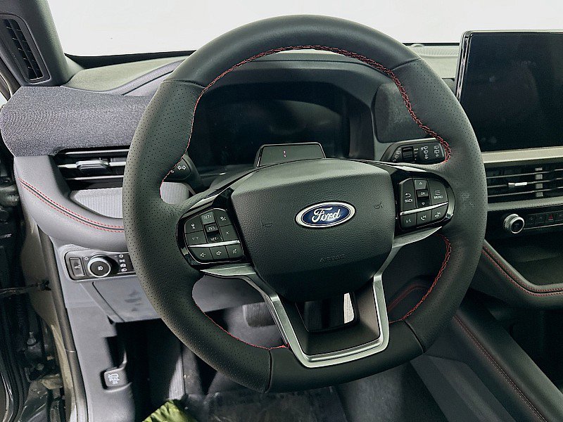 New 2026 Ford Explorer ST-Line image 9