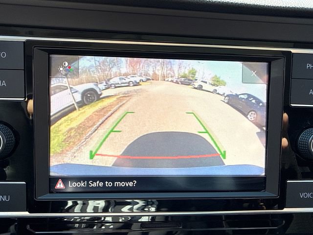 Used 2023 Volkswagen Jetta SE image 19