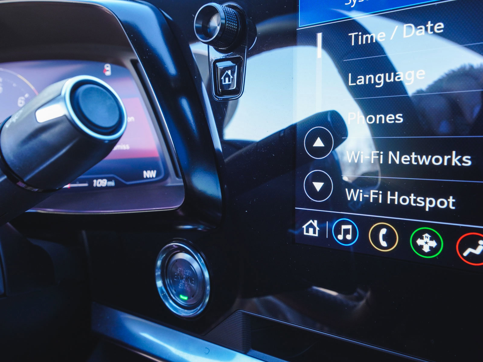 Used 2021 Chevrolet Corvette Stingray Coupe w/ Engine Appearance Package image 14