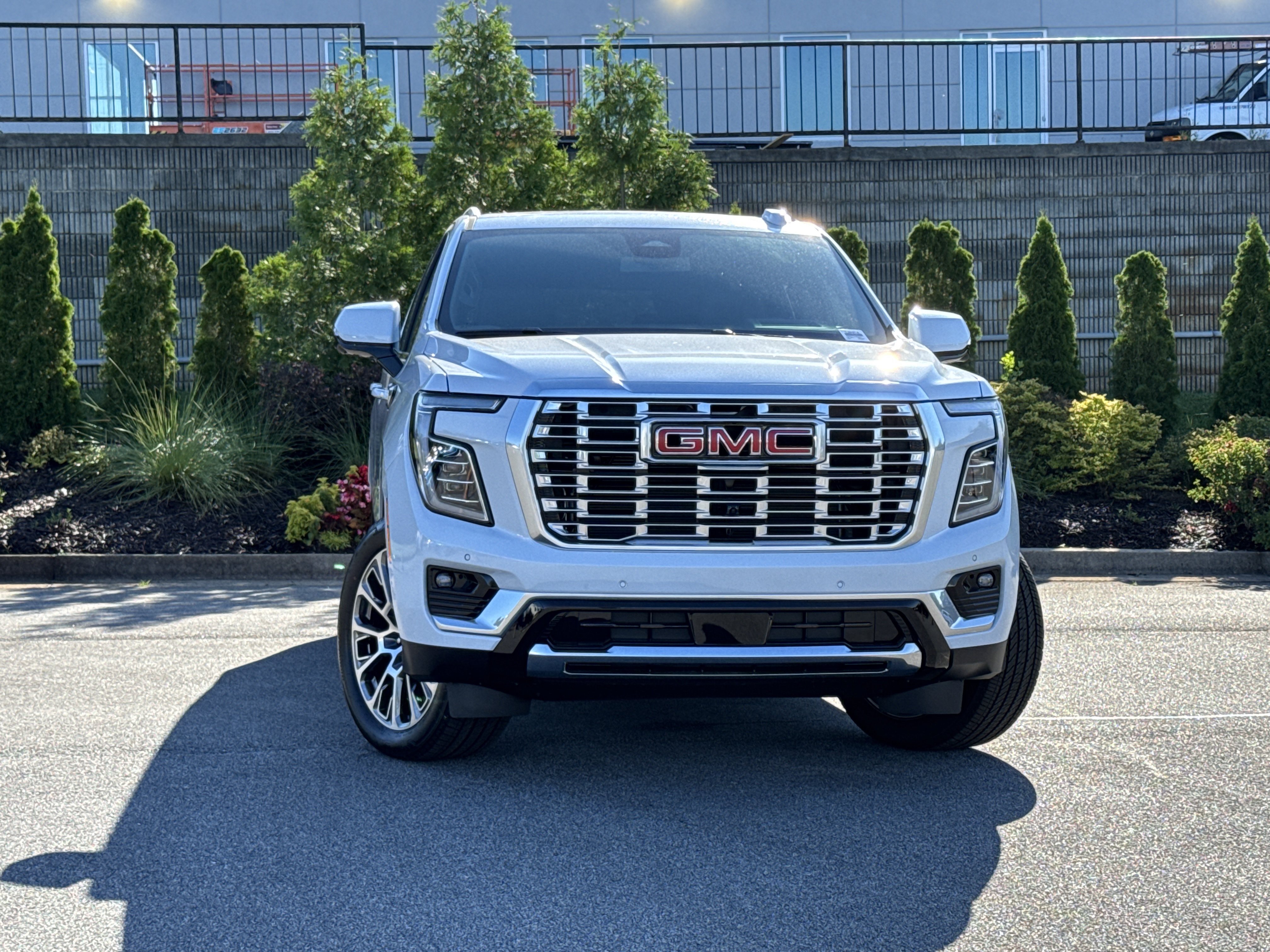 New 2026 GMC Yukon XL Denali w/ Sun & Power Step Package AWD/4WD image 2