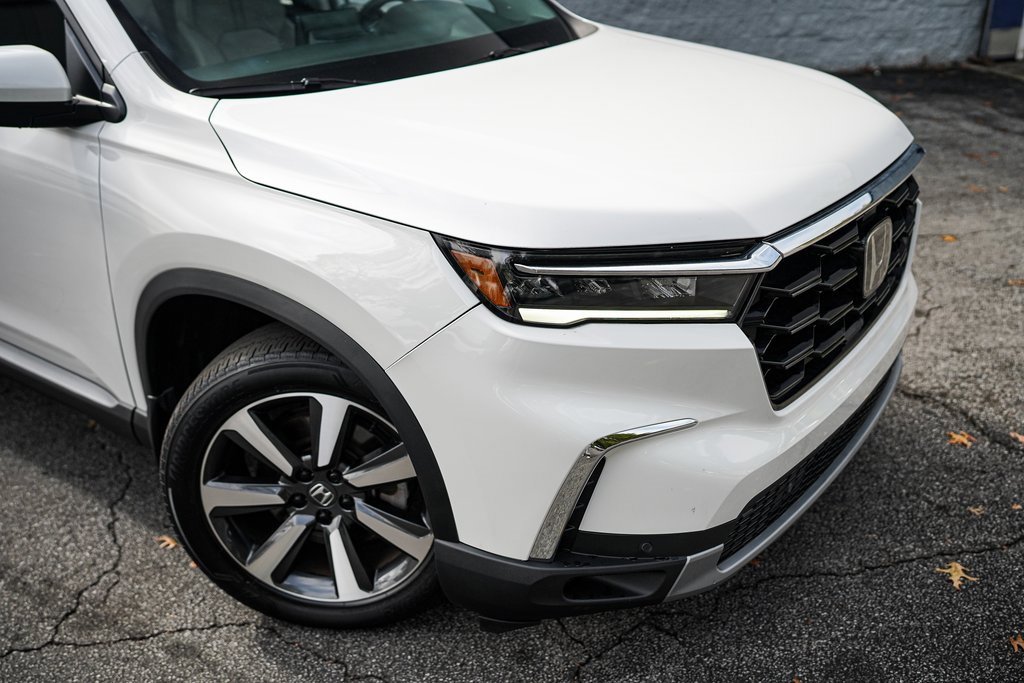 Used 2024 Honda Pilot Touring image 7