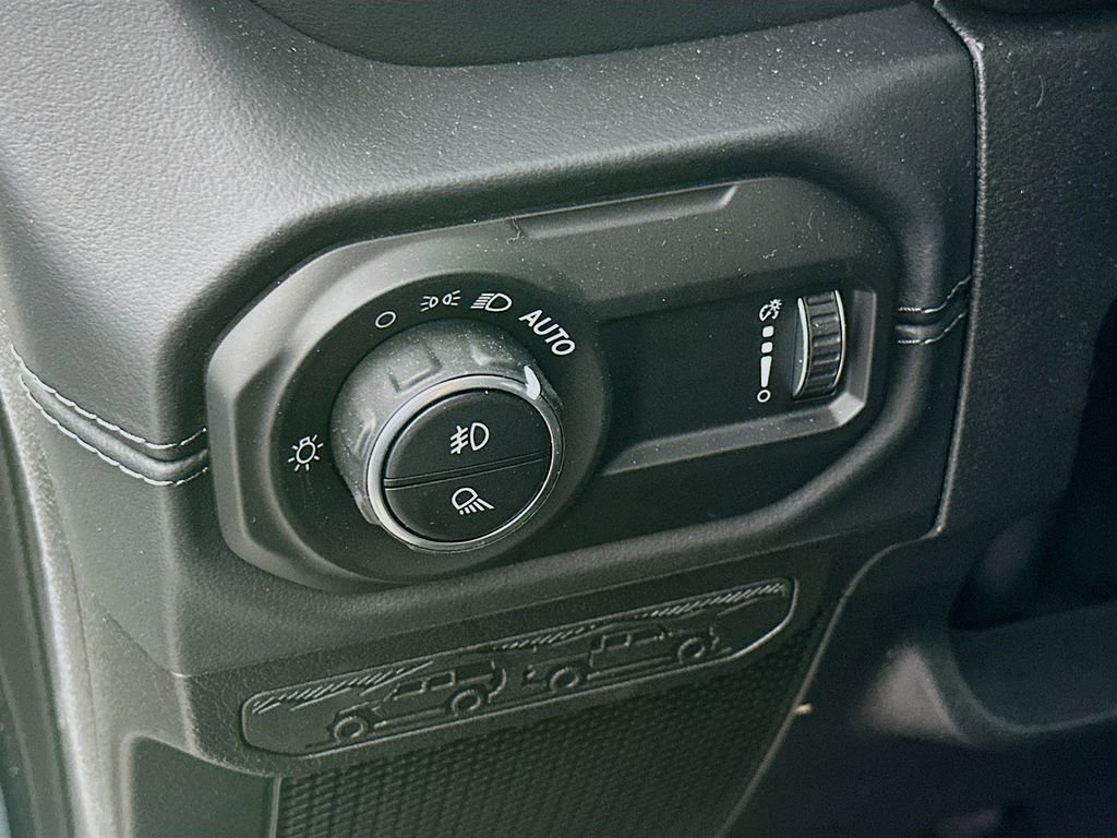 New 2026 Jeep Gladiator Sport AWD/4WD image 15