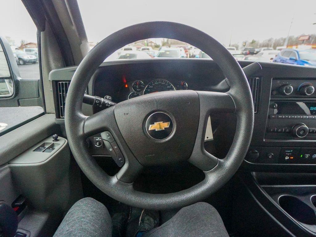 Used 2020 Chevrolet Express 3500 LT w/ LT Preferred Equipment Group RWD image 14
