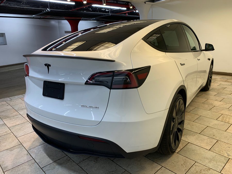 Used 2023 Tesla Model Y Performance AWD/4WD image 7
